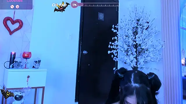 Snapshot of zephirahabney chatting on 02.15.25 zephirahabney online show from 02.15.25