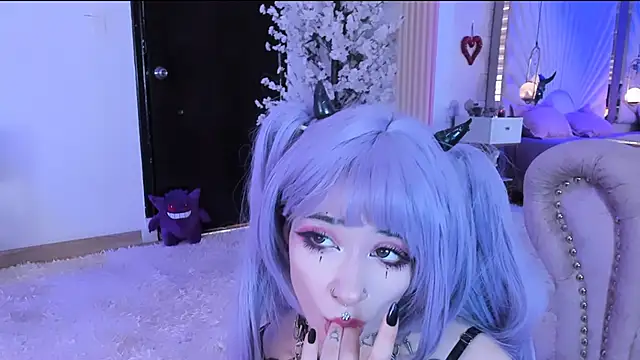 Snapshot of zephirahabney chatting on 02.28.25 zephirahabney online show from 02.28.25