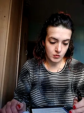 Snapshot of LadyMinnie chatting on 11.04.25 LadyMinnie online show from 11.04.25