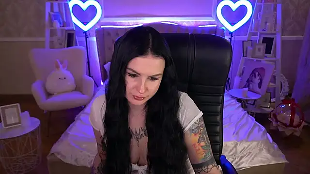 AmberDismond online show from 03.18.25