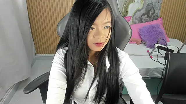 Lili 16 online show from 01.22.25