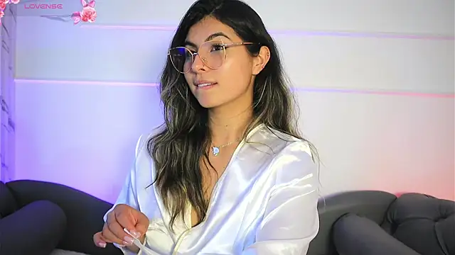 ShelleyMorell online show from 12.23.24