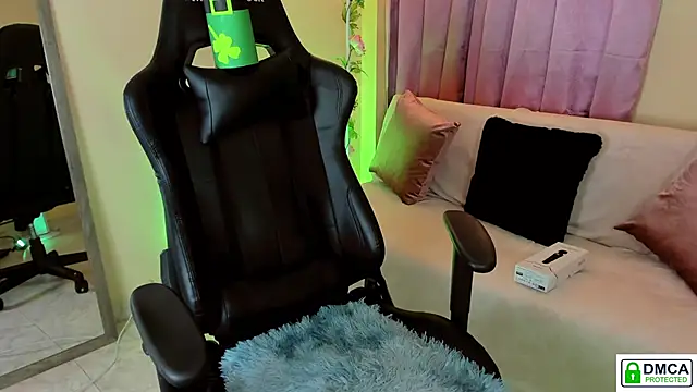 Lilabril online show from 03.16.25