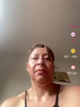 Snapshot of elmarsexydoll chatting on 06.21.26 elmarsexydoll online show from 06.21.26