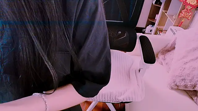 Snapshot of Lee_Mi chatting on 02.15.26 Lee Mi online show from 02.15.26