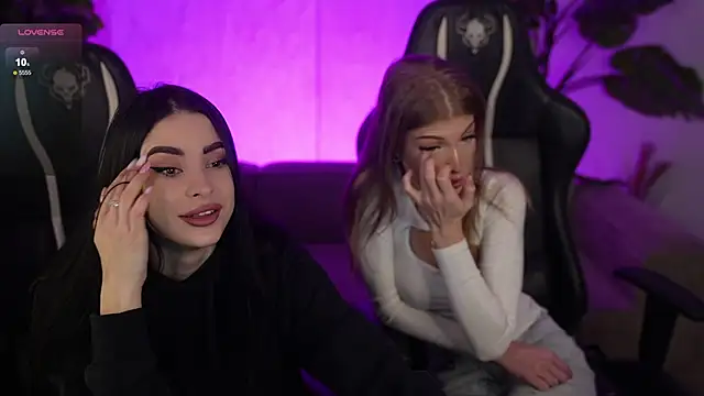 Snapshot of Tina_Breeze chatting on 02.04.26 Tina Breeze online show from 02.04.26