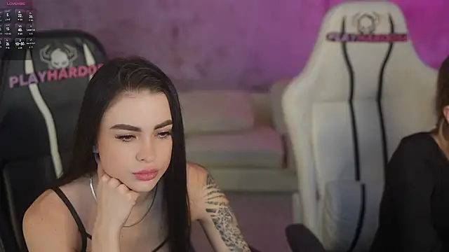 Snapshot of Tina_Breeze chatting on 02.12.26 Tina Breeze online show from 02.12.26