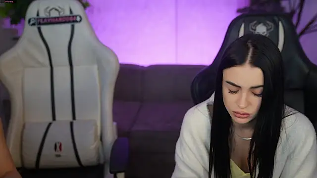 Snapshot of Tina_Breeze chatting on 03.18.26 Tina Breeze online show from 03.18.26