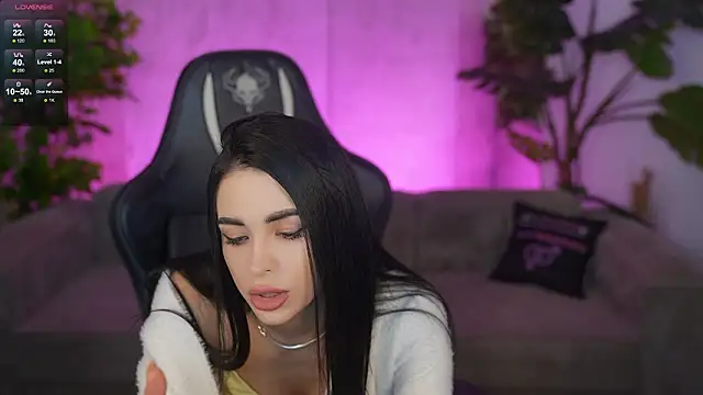 Snapshot of Tina_Breeze chatting on 03.23.26 Tina Breeze online show from 03.23.26