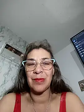 Snapshot of biancchi chatting on 12.16.24 biancchi online show from 12.16.24