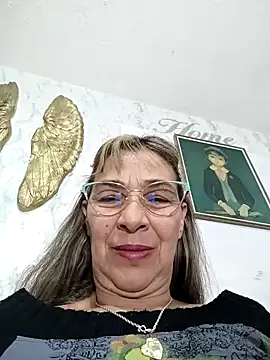 Snapshot of biancchi chatting on 12.24.24 biancchi online show from 12.24.24