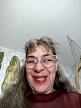 Snapshot of biancchi chatting on 12.27.24 biancchi online show from 12.27.24