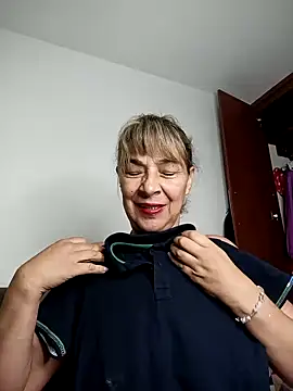 Snapshot of biancchi chatting on 01.03.25 biancchi online show from 01.03.25