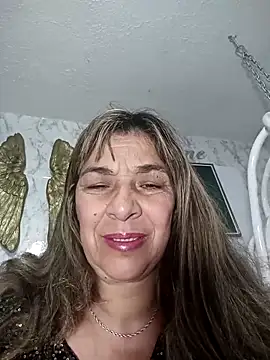 Snapshot of biancchi chatting on 02.14.25 biancchi online show from 02.14.25