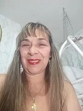 Snapshot of biancchi chatting on 02.20.25 biancchi online show from 02.20.25
