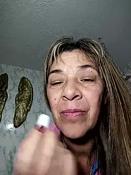 Snapshot of biancchi chatting on 02.26.25 biancchi online show from 02.26.25