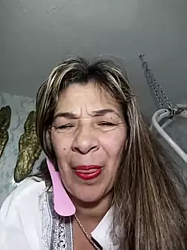 Snapshot of biancchi chatting on 03.06.25 biancchi online show from 03.06.25