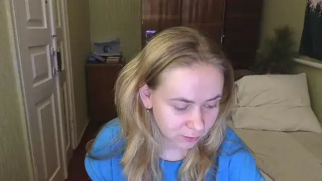 Riley Roo online show from 01.15.25