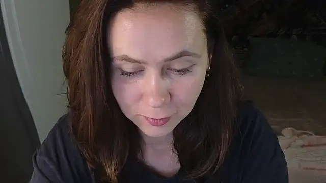 Riley Roo online show from 09.18.25