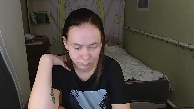 Riley Roo online show from 10.03.25