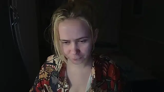 Riley Roo online show from 02.11.26