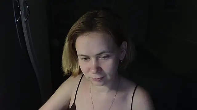 Riley Roo online show from 05.17.26