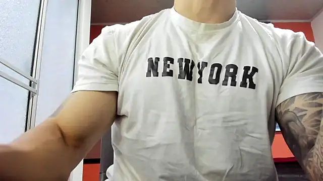 Snapshot of aquiles_51 chatting on 02.04.26 aquiles 51 online show from 02.04.26