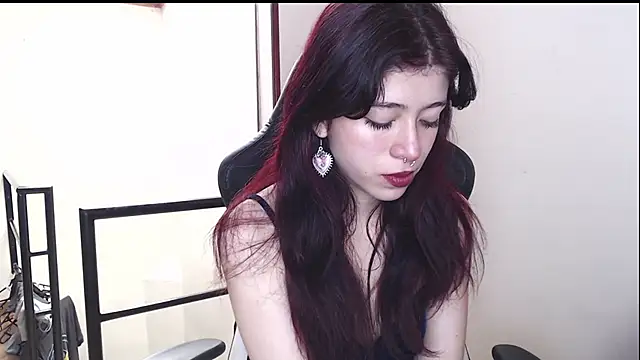 SuzzyyM online show from 01.07.25