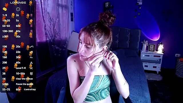 IsaBaileys  online show from 11.04.25