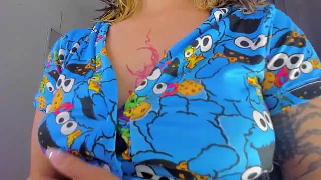 Snapshot of saralolo420 chatting on 01.13.25 saralolo420 online show from 01.13.25