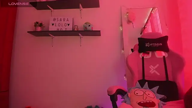 Snapshot of saralolo420 chatting on 09.19.25 saralolo420 online show from 09.19.25