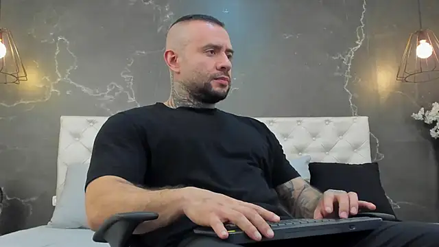 BruceDallas online show from 02.23.25