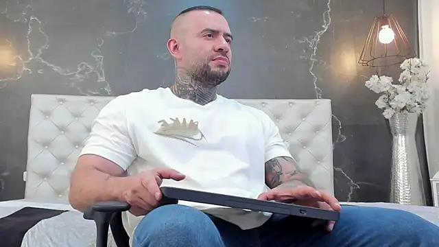 BruceDallas online show from 03.20.25