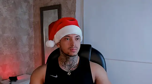 Snapshot of Stiven_collins chatting on 12.12.24 Stiven collins online show from 12.12.24