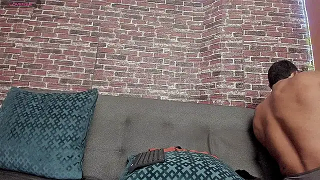 Snapshot of curt_xxx chatting on 12.17.24 curt xxx online show from 12.17.24