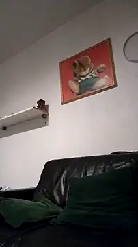 Knuffelstaaf123 online show from 10.26.25