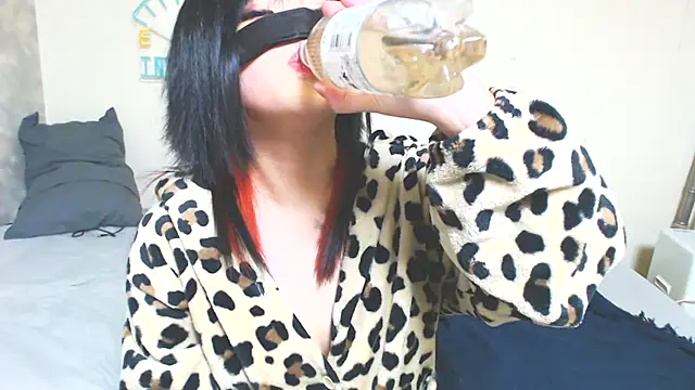 miyabi room online show from 03.05.25