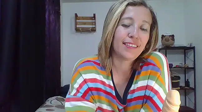 Snapshot of charlott_ponce chatting on 12.24.24 charlott ponce online show from 12.24.24