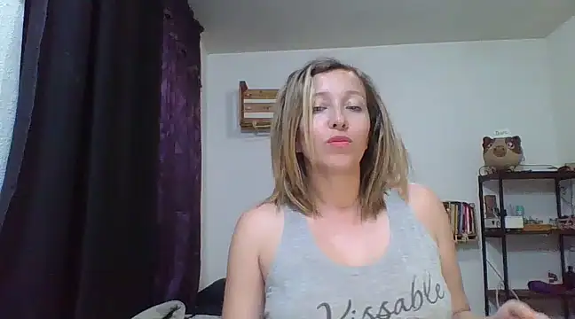 Snapshot of charlott_ponce chatting on 01.30.25 charlott ponce online show from 01.30.25