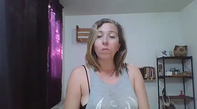 Snapshot of charlott_ponce chatting on 02.13.25 charlott ponce online show from 02.13.25