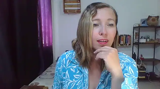 Snapshot of charlott_ponce chatting on 03.06.25 charlott ponce online show from 03.06.25