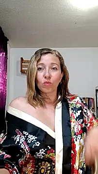 Snapshot of charlott_ponce chatting on 03.06.25 charlott ponce online show from 03.06.25