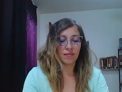 Snapshot of charlott_ponce chatting on 09.18.25 charlott ponce online show from 09.18.25