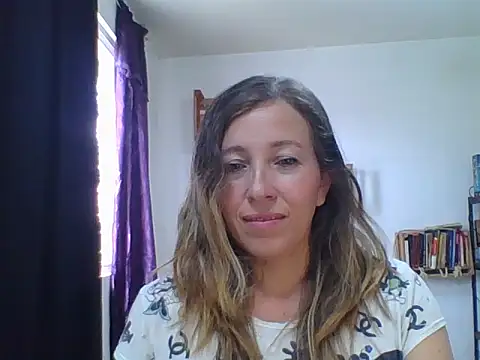 Snapshot of charlott_ponce chatting on 09.19.25 charlott ponce online show from 09.19.25