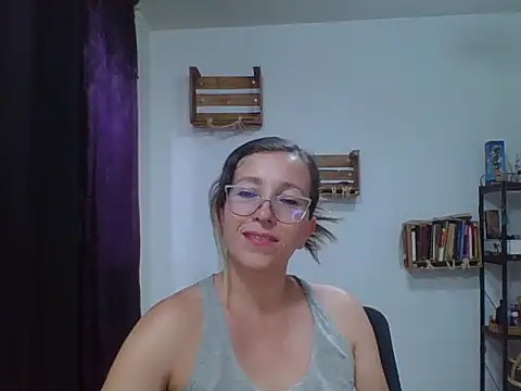 Snapshot of charlott_ponce chatting on 09.22.25 charlott ponce online show from 09.22.25