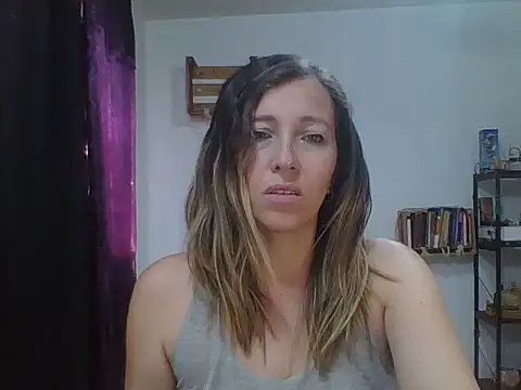 Snapshot of charlott_ponce chatting on 10.14.25 charlott ponce online show from 10.14.25