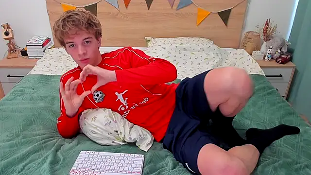 Snapshot of Fandi_777 chatting on 09.20.25 Fandi 777 online show from 09.20.25