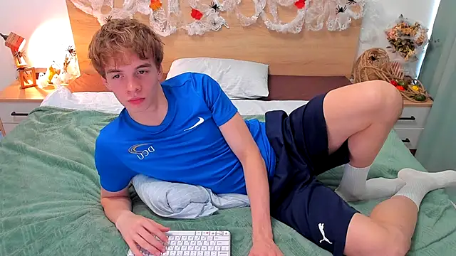 Snapshot of Fandi_777 chatting on 10.12.25 Fandi 777 online show from 10.12.25