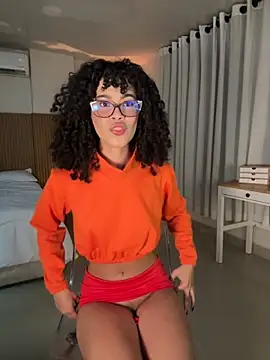 Snapshot of Lianh_Benett chatting on 11.03.25 Lianh Benett online show from 11.03.25