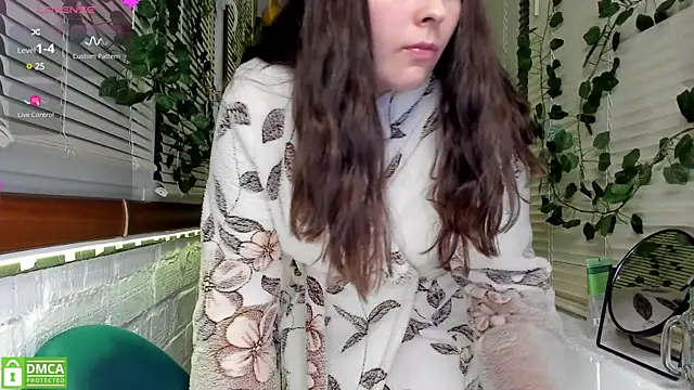 Candys booty online show from 12.17.24